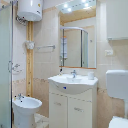 Noemi Apartment